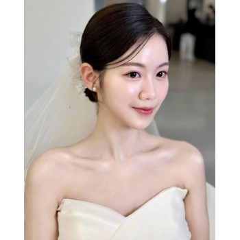 本地婚禮化妝及頭髮造型服務（半日，8小時）