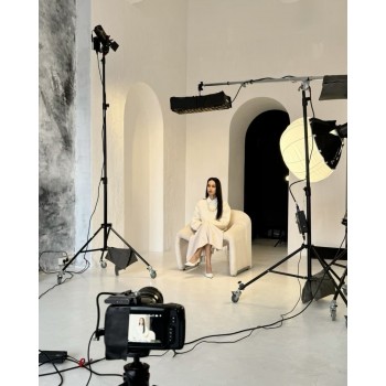 廣告拍攝化妝及頭髮造型服務