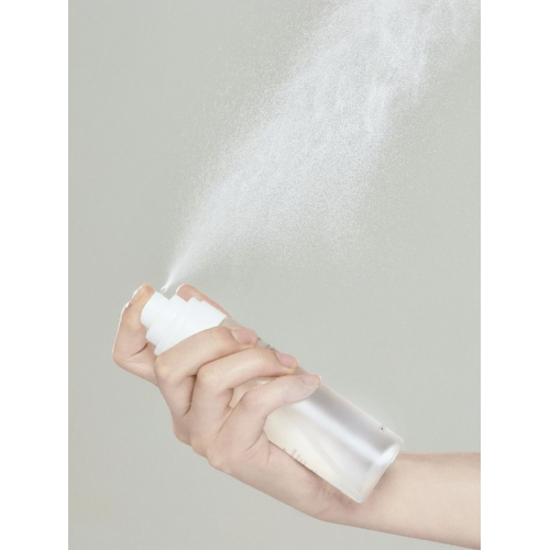 定妝噴霧全攻略：讓妝容全天持久